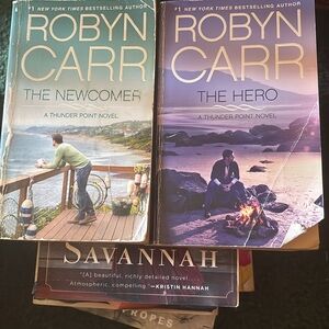 Robyn Carr The Newcomer & The Hero Paperback Book Set - Teal & Purple Covers
